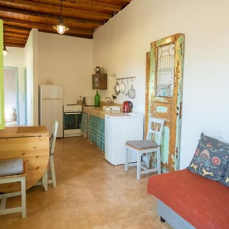 Simboro House - Kythoikies Holiday Houses Kýthira Exterior foto